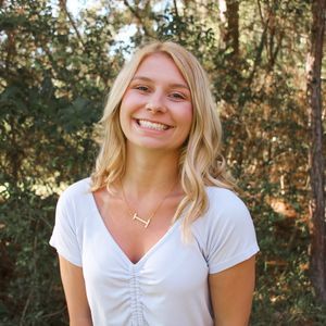 Meet your Posher, Isabella